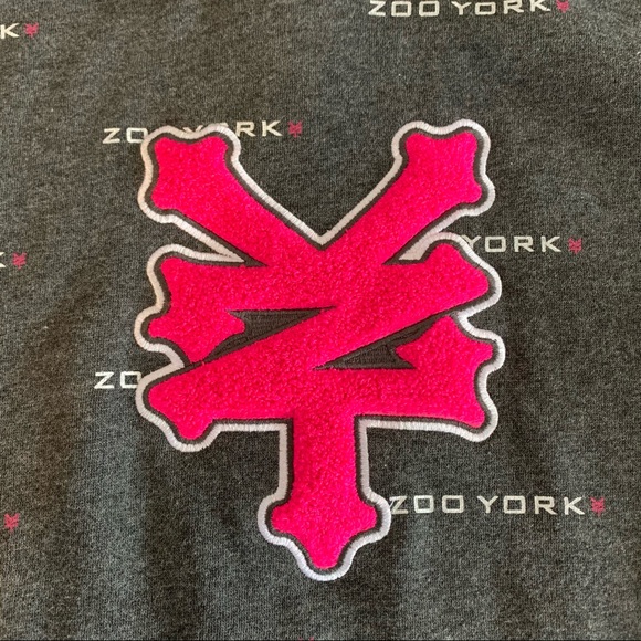 Zoo York, Grey Hoodie with Pink Chenille Appliqué Logo, size 16 girls - Picture 4 of 9